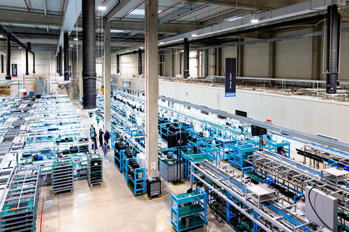 智能制造 超強(qiáng)算力,聯(lián)想集團(tuán)在歐洲中心打造科技旗艦