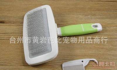 專業梳毛，寵愛加倍 探秘糖糖寵物用品廠明星產品——芭比寵物梳子